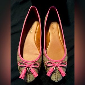 Coach flats 7.5 new in box